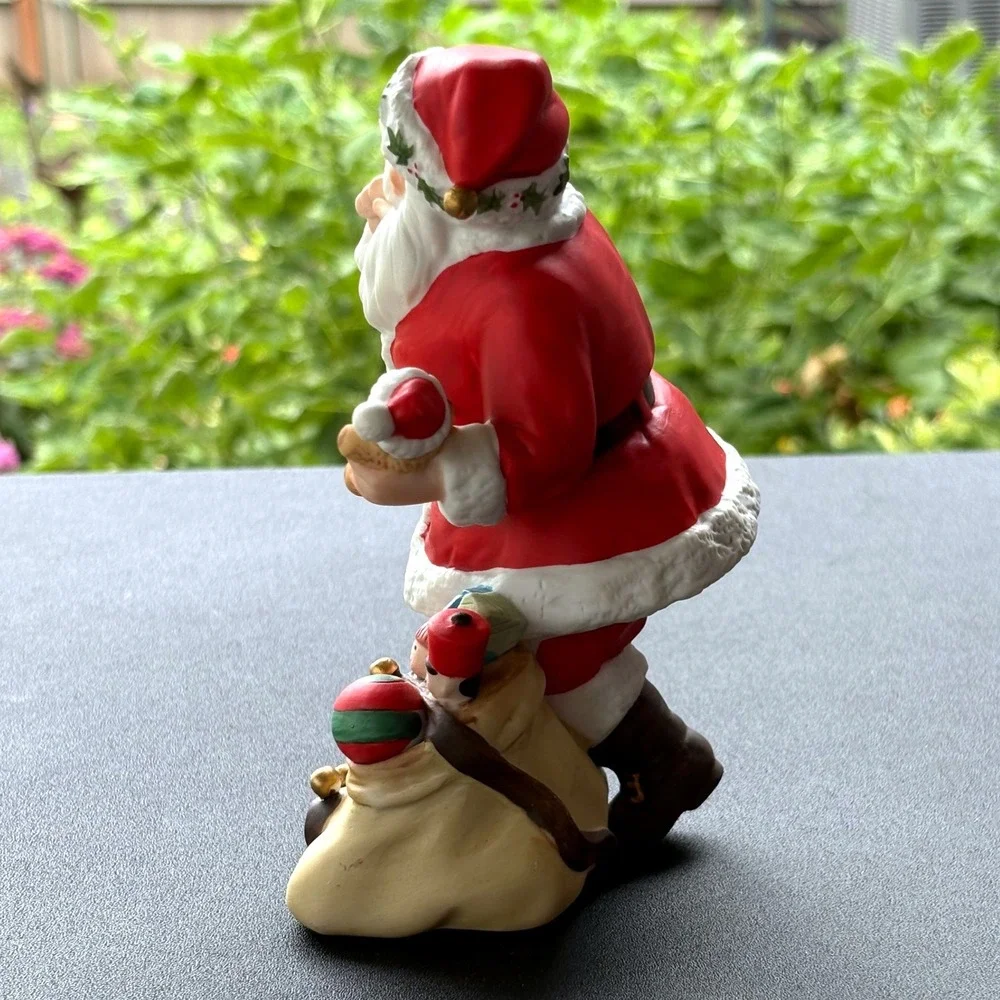 Avon 1993 Shushing Santa Claus Porcelain Figurine NO BOX
